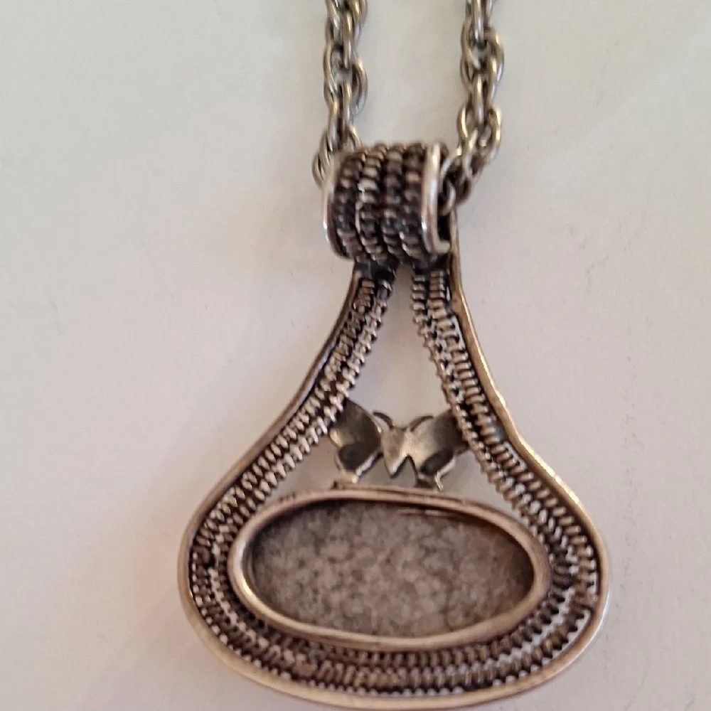 Genuine Stingray Coral And Sterling With Butterfly Slider Necklace - Picture 4 of 4